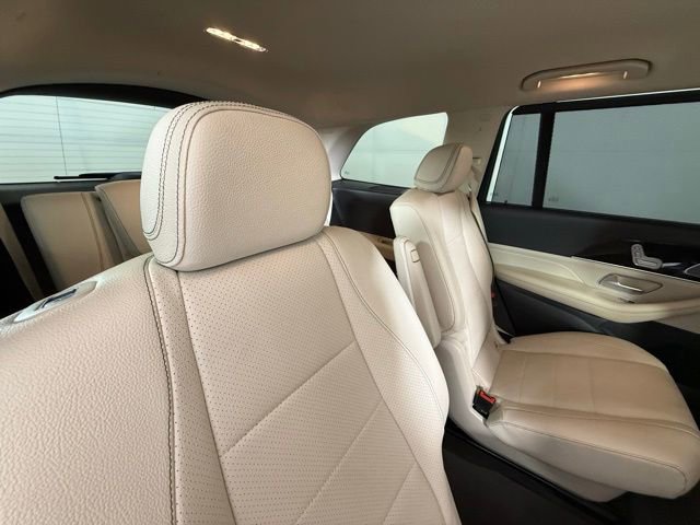 Used 2020 Mercedes-Benz GLS 450 4MATIC image 29