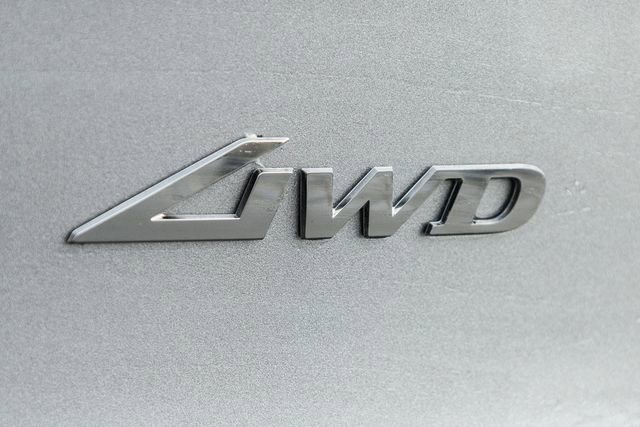 Used 2022 Genesis GV70 2.5T w/ Advanced Package image 6