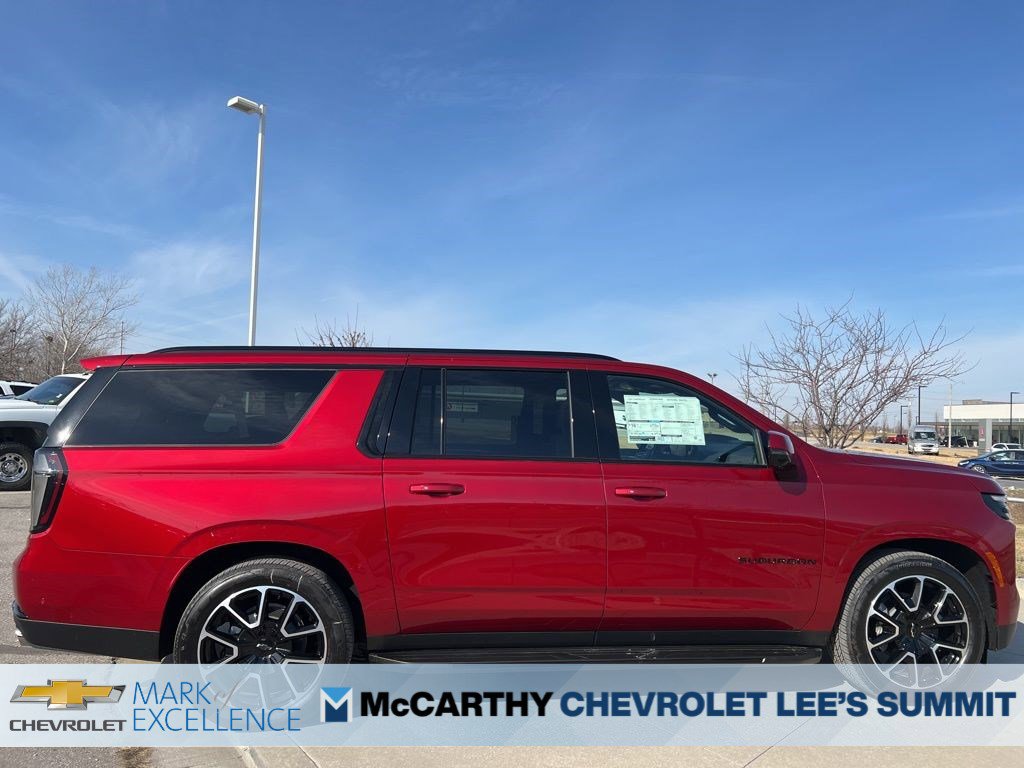 New 2026 Chevrolet Suburban RST AWD/4WD image 10