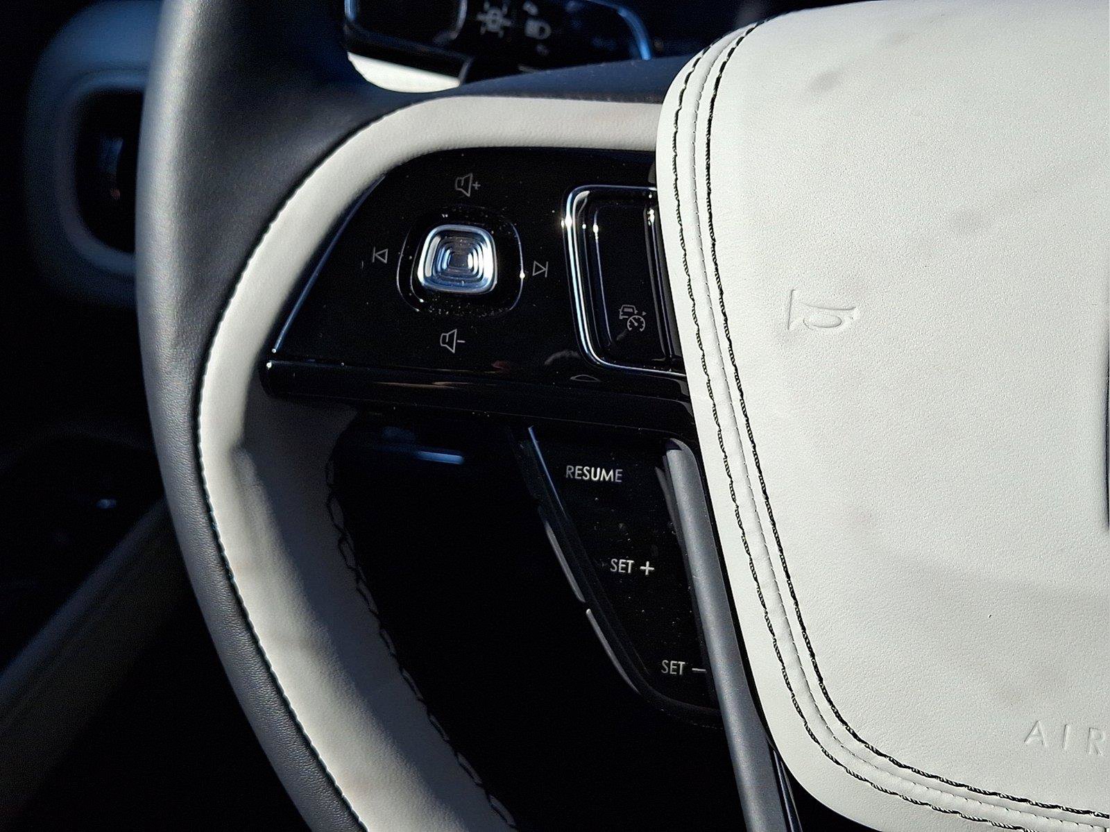 New 2027 Lincoln Aviator AWD image 13