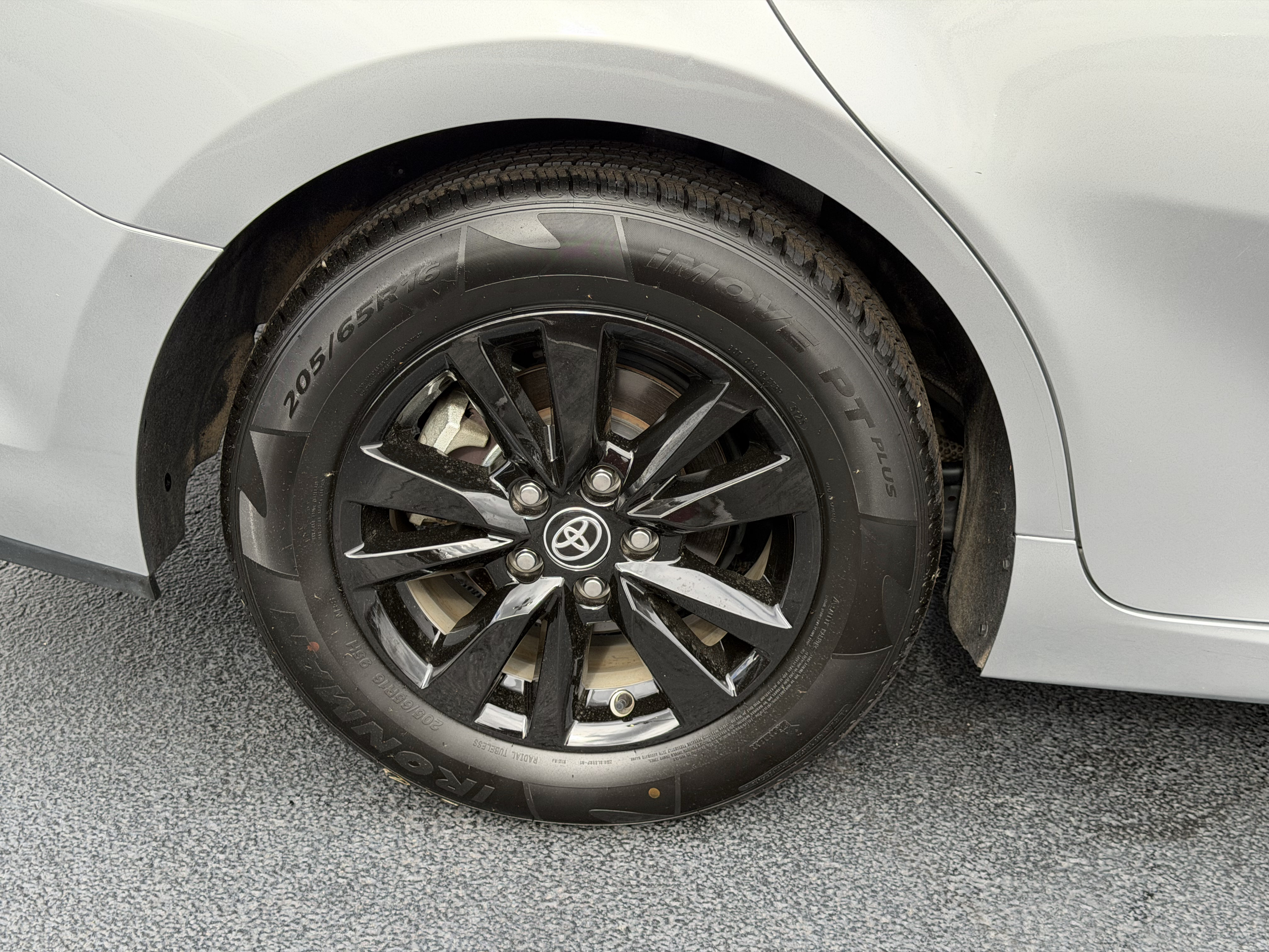 Certified 2025 Toyota Camry LE FWD image 10