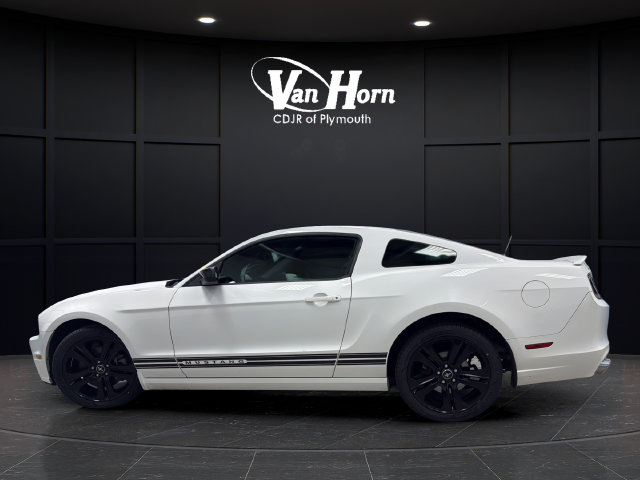 Used 2013 Ford Mustang Coupe w/ V6 Performance Pkg RWD image 4