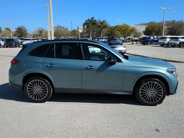 Used 2025 Mercedes-Benz GLC 300 4MATIC image 3