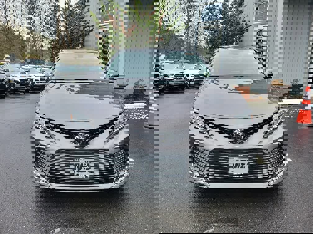 Used 2022 Toyota Camry LE w/ Convenience Package image 9