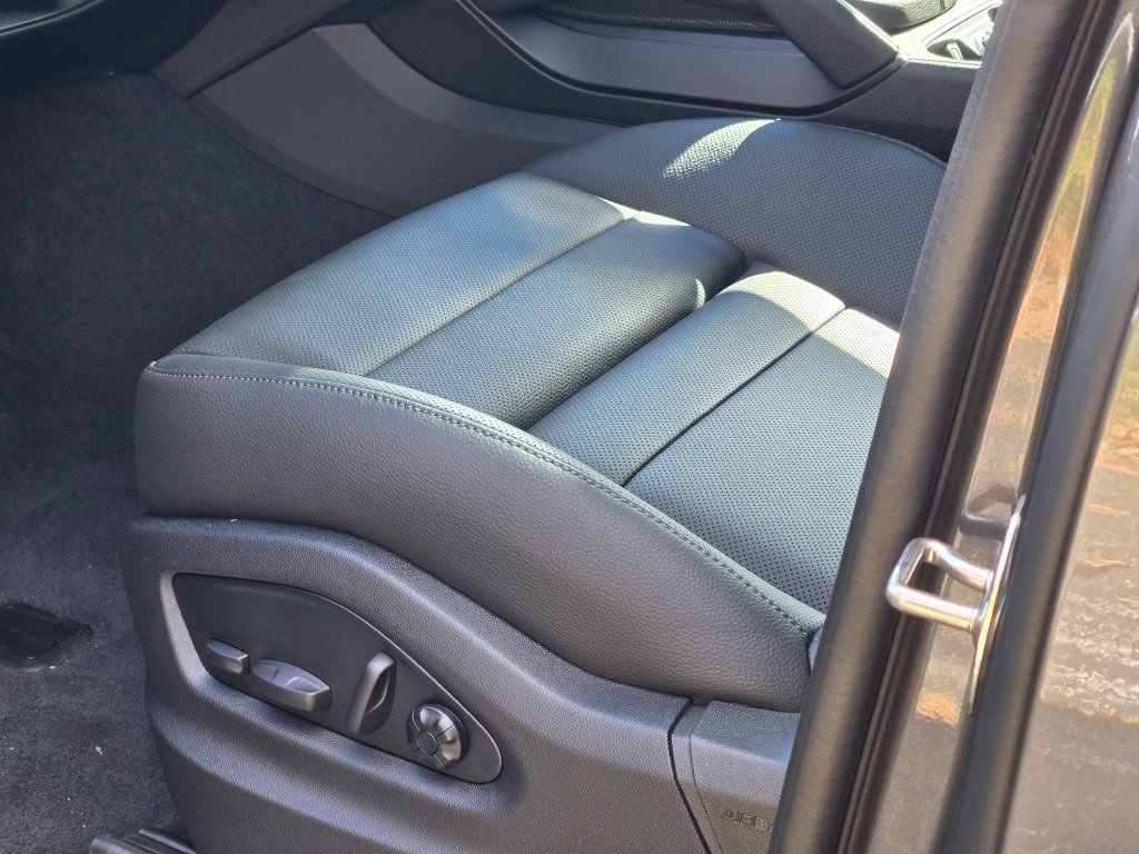 New 2026 Porsche Cayenne E-Hybrid image 21