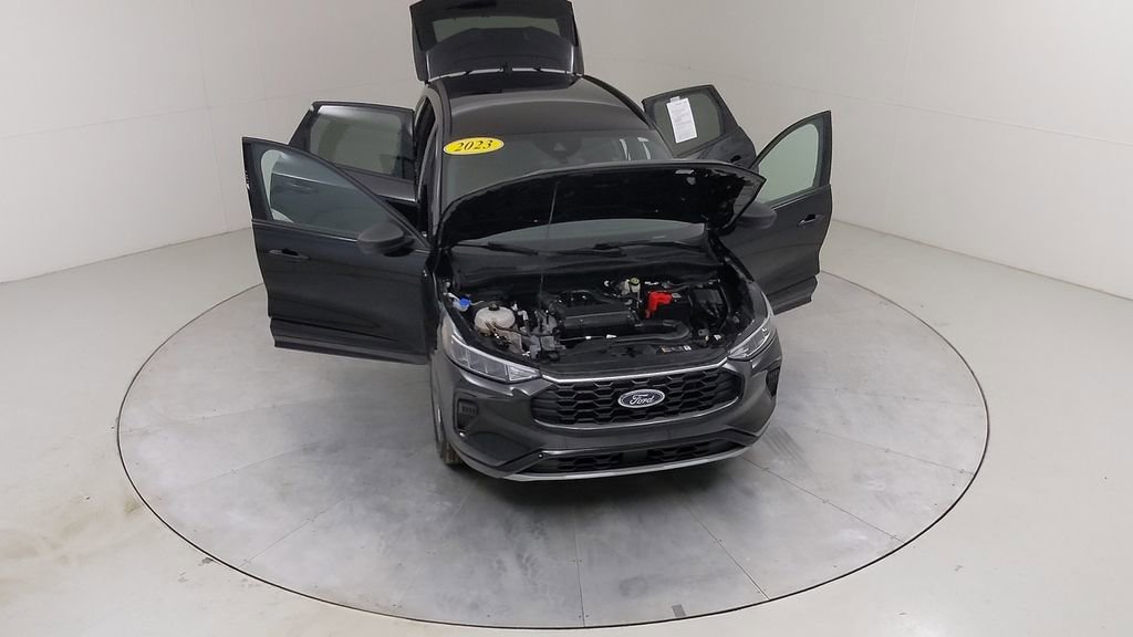 Certified 2023 Ford Escape ST-Line w/ Tech Pack #1 image 44