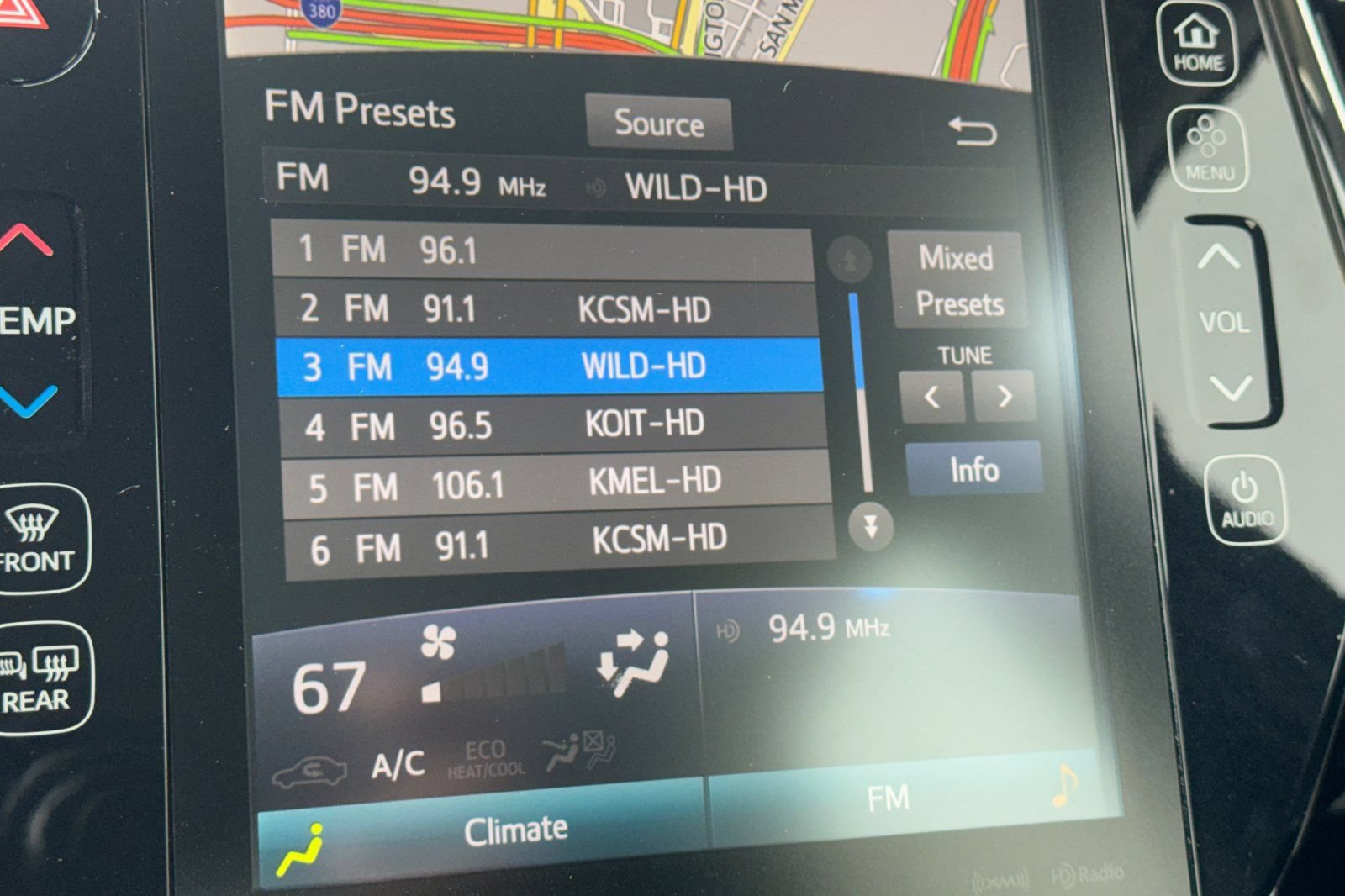 Used 2017 Toyota Prius Prime Premium FWD image 18