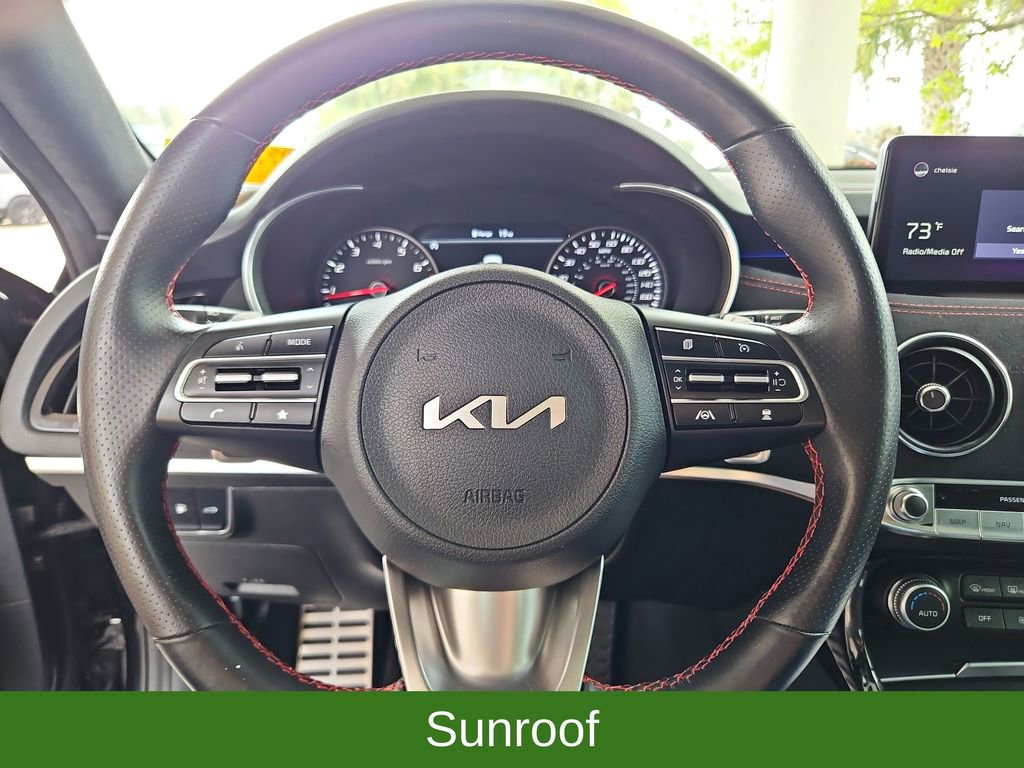 Used 2022 Kia Stinger GT2 image 10