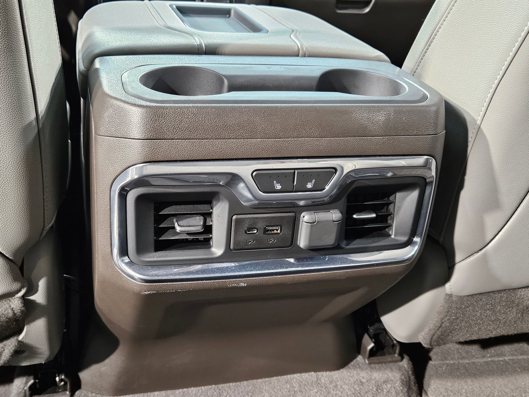 Used 2020 GMC Sierra 1500 SLT w/ SLT Premium Plus Package AWD/4WD image 38