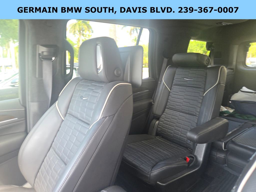 Used 2023 Cadillac Escalade Sport Platinum w/ LPO, ONYX Package image 34