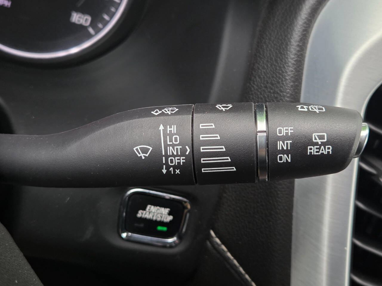 Used 2018 GMC Acadia SLE w/ LPO, Floor Liner Package image 34