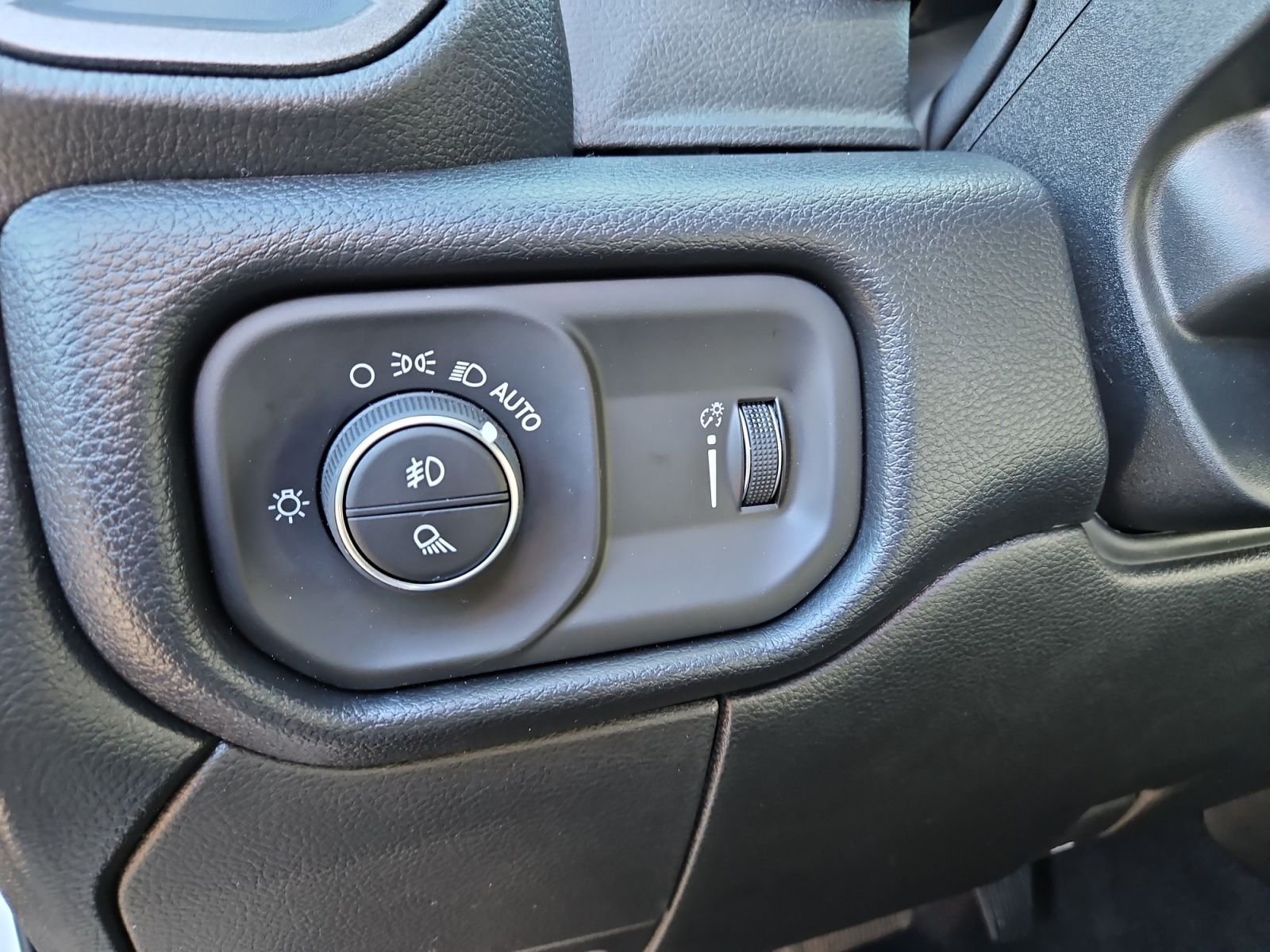New 2026 RAM 2500 Tradesman AWD/4WD image 23