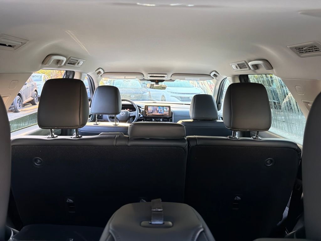 New 2026 Nissan Pathfinder SL image 33