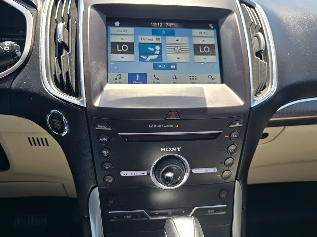 Used 2016 Ford Edge Titanium w/ Technology Package AWD/4WD image 24