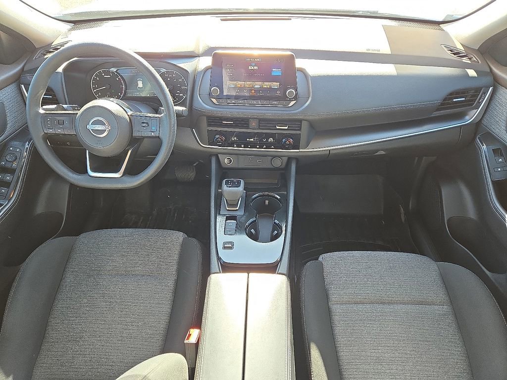 Used 2023 Nissan Rogue SV image 16
