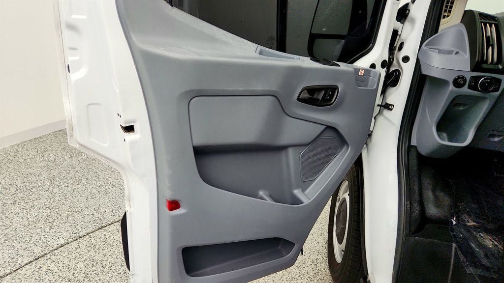Used 2019 Ford Transit 150 130 Low Roof RWD image 10