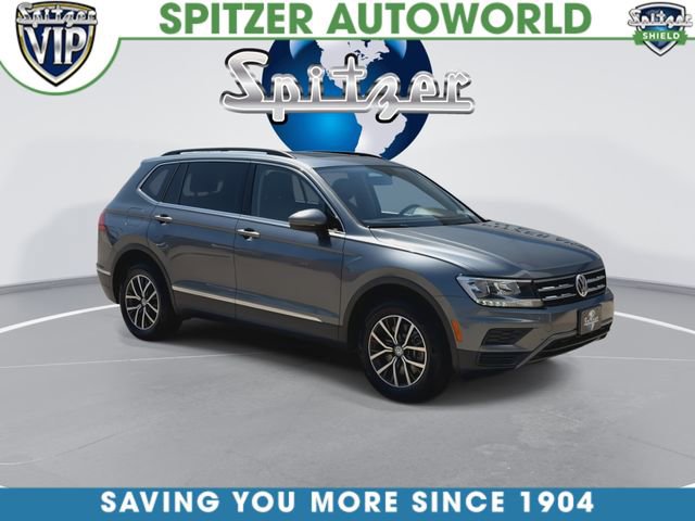 Used 2020 Volkswagen Tiguan SE w/ Panoramic Sunroof Package AWD/4WD image 3