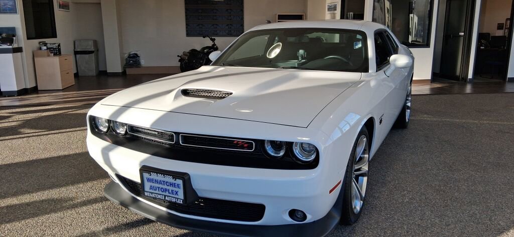 Used 2021 Dodge Challenger R/T image 5