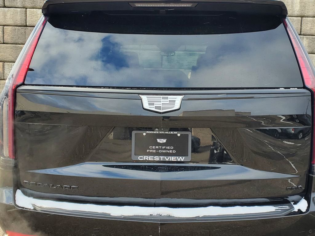 Used 2024 Cadillac Escalade Sport w/ LPO, ONYX Package image 5
