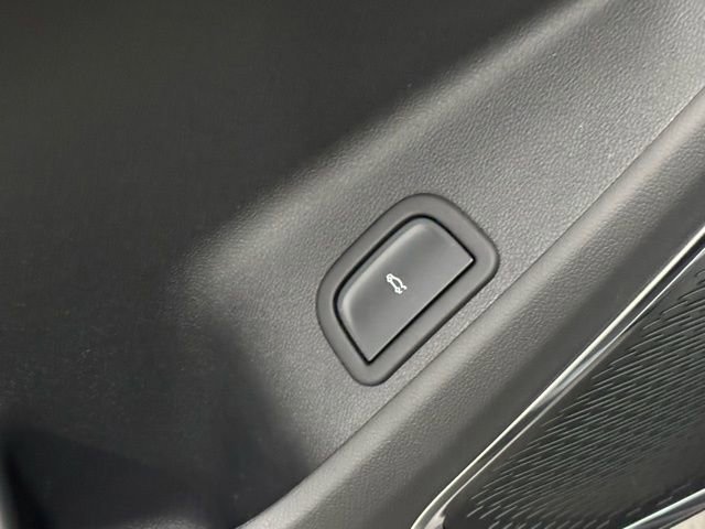 New 2026 GMC Acadia Denali w/ Super Cruise Package image 20