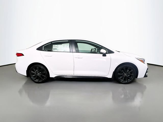 New 2026 Toyota Corolla SE image 2