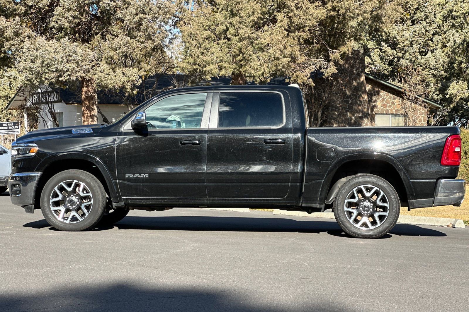 Used 2025 RAM 1500 Laramie image 7