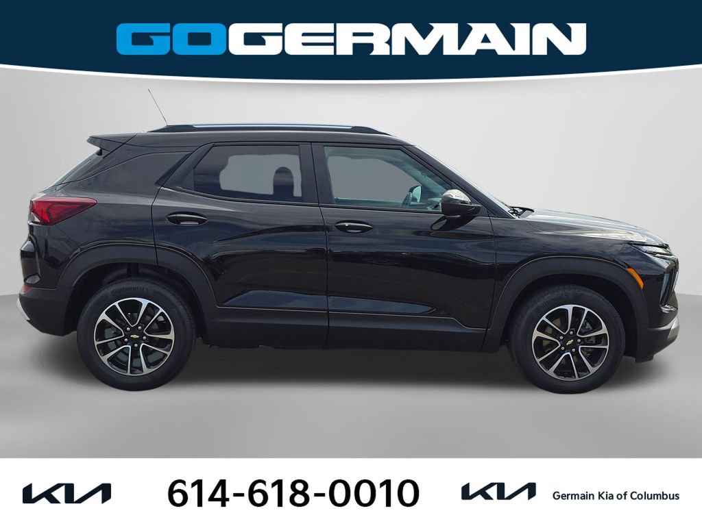 Used 2024 Chevrolet TrailBlazer LT w/ LT Cold Weather Package FWD image 6