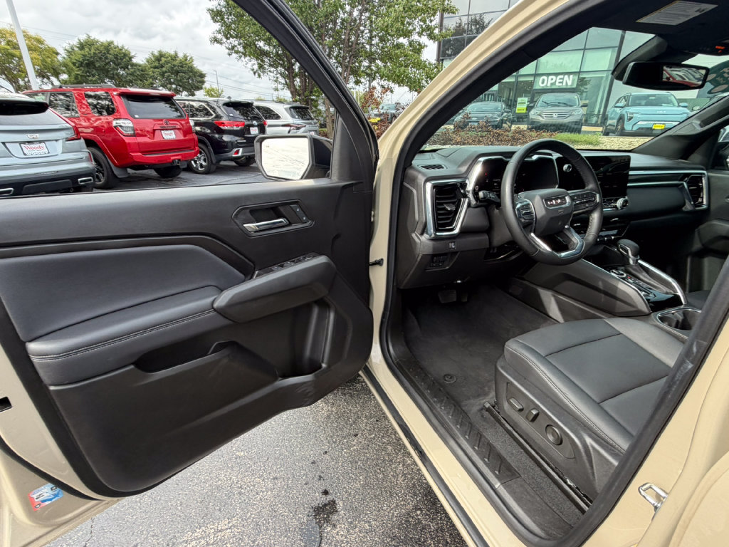 Certified 2024 GMC Canyon Elevation w/ Elevation Premium Package AWD/4WD image 19