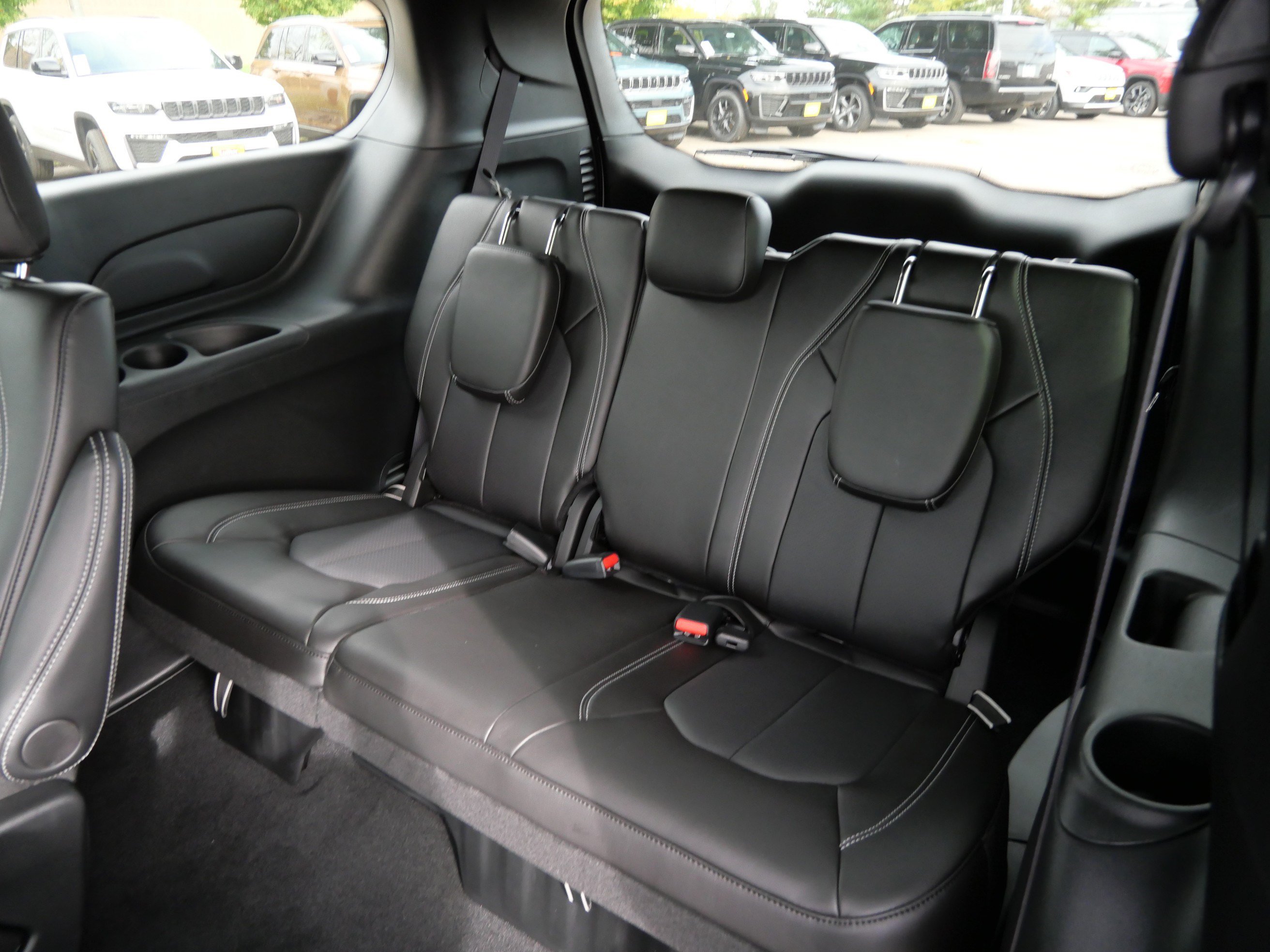 New 2027 Chrysler Pacifica LX FWD image 7