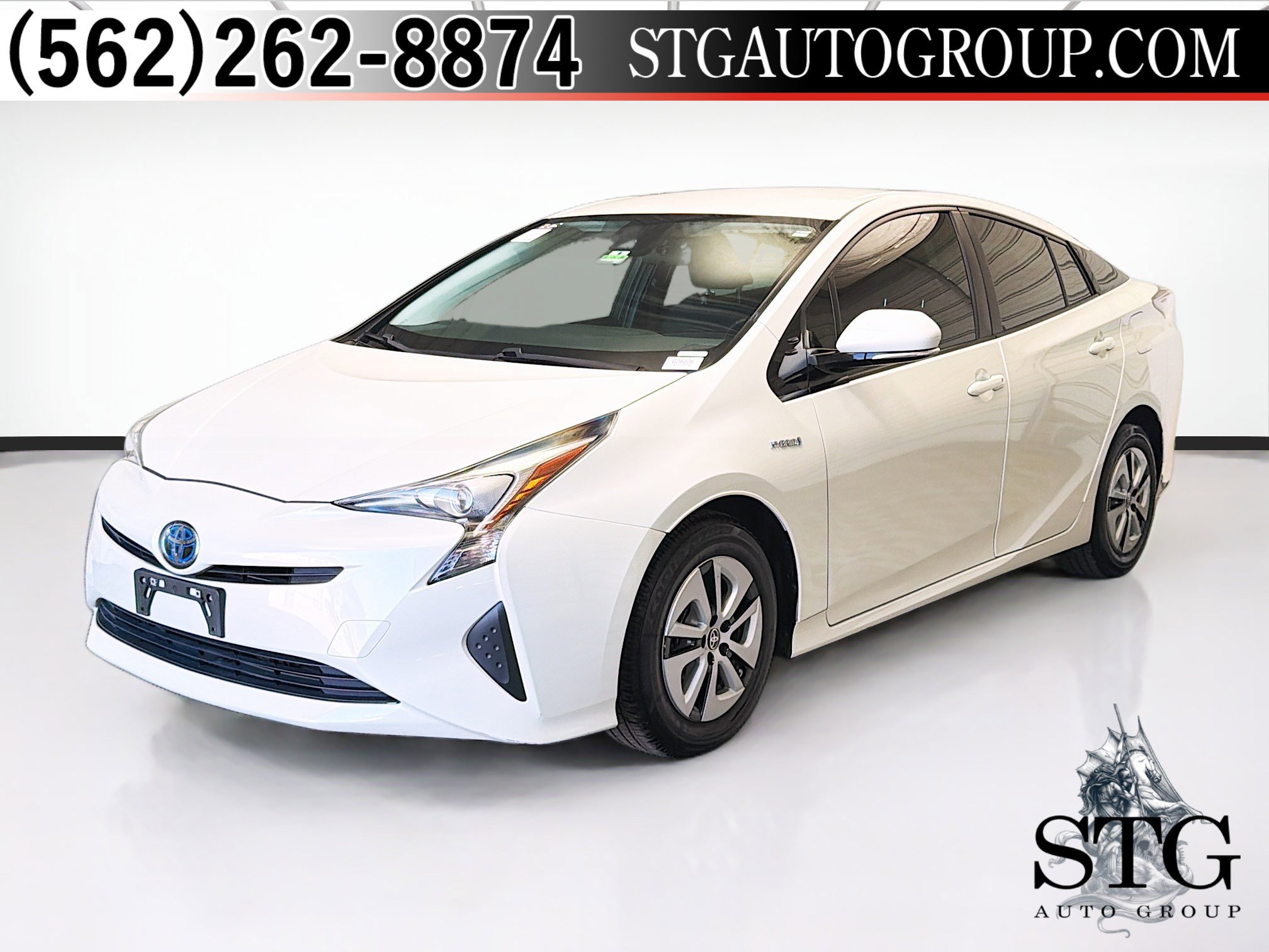 Used 2017 Toyota Prius Three w/ Carpet Mat Package FWD image 1