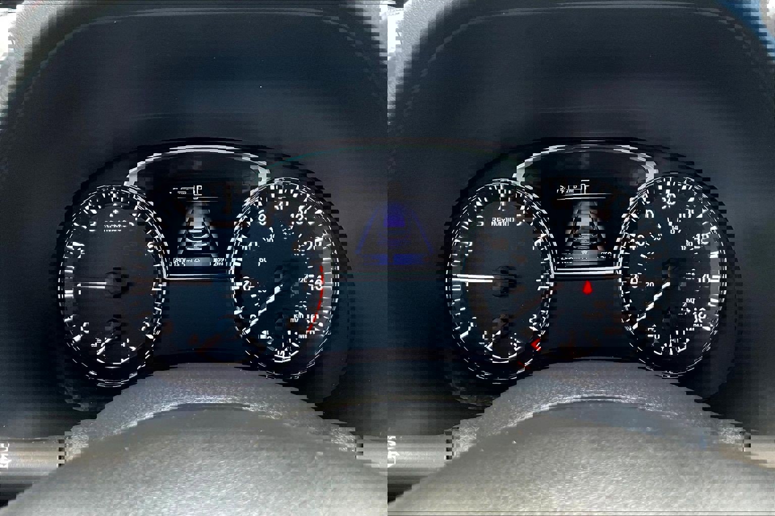 Used 2018 Nissan Pathfinder S image 21