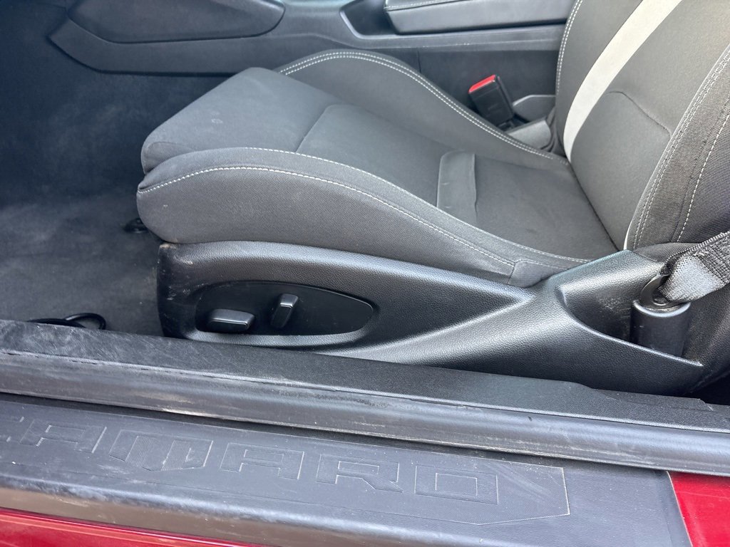 Certified 2023 Chevrolet Camaro LT image 7