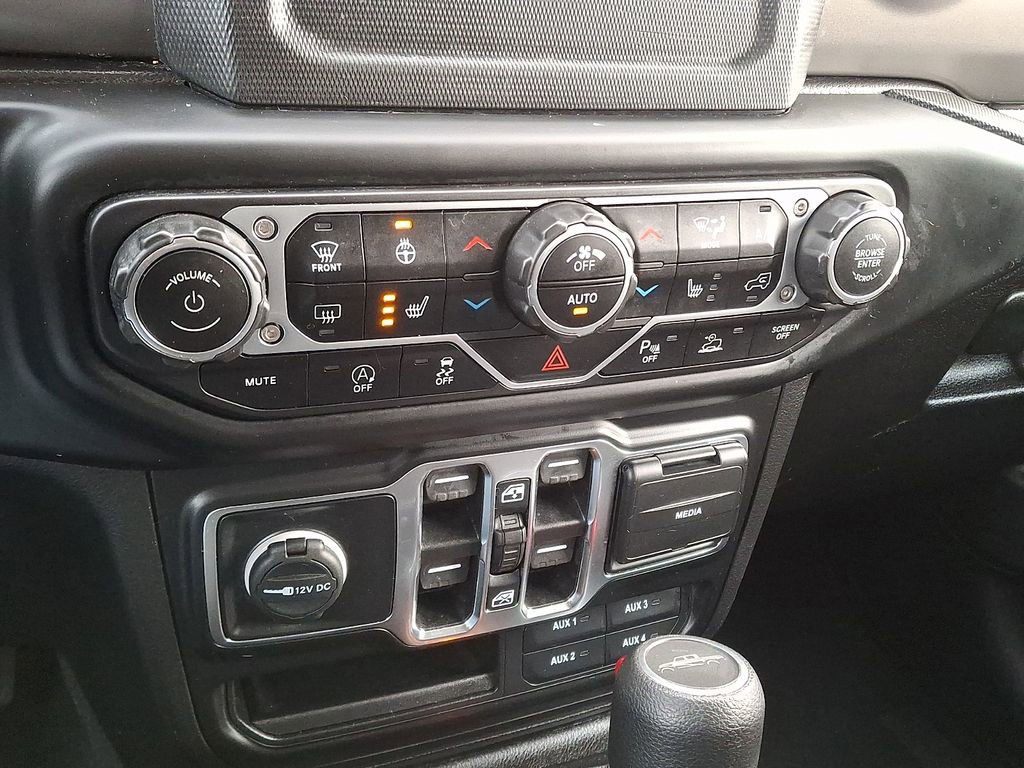 Used 2021 Jeep Gladiator Sport image 4