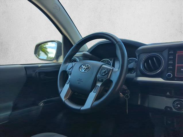 Used 2020 Toyota Tacoma SR5 RWD image 29