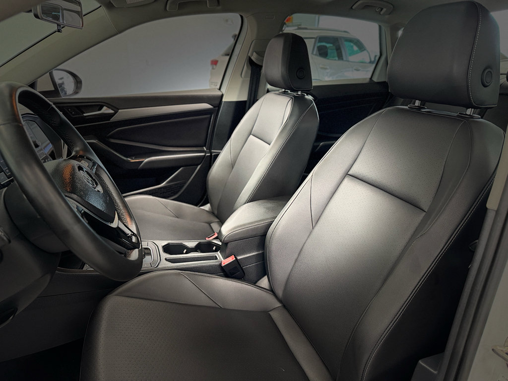 Used 2019 Volkswagen Jetta SE FWD image 13