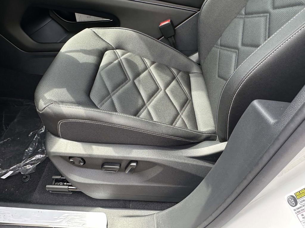 New 2026 Volkswagen Atlas SE image 15