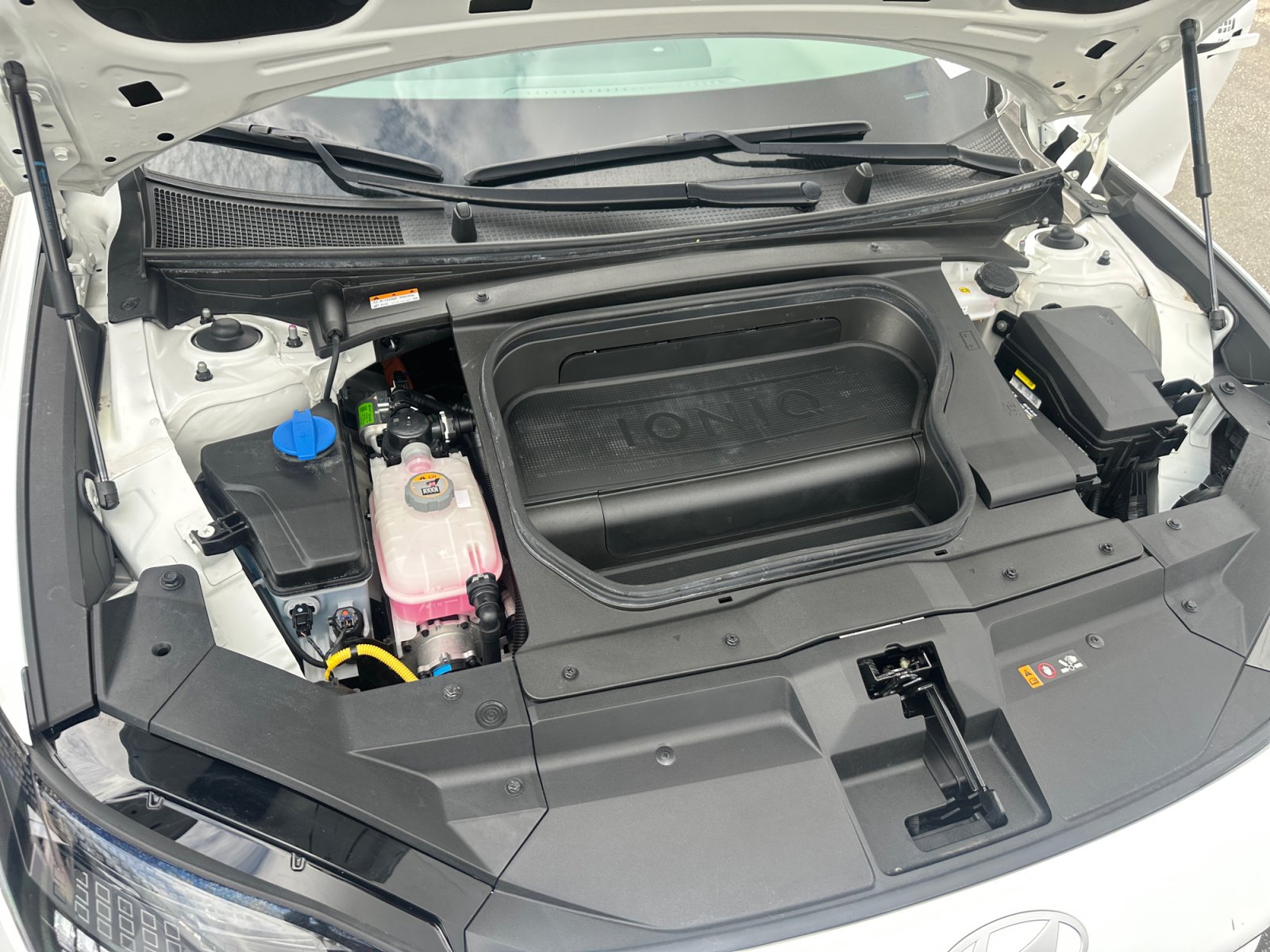 Used 2023 Hyundai Ioniq 6 SEL RWD image 16
