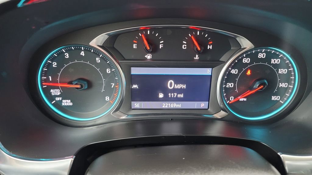 Used 2023 Chevrolet Traverse LT image 19