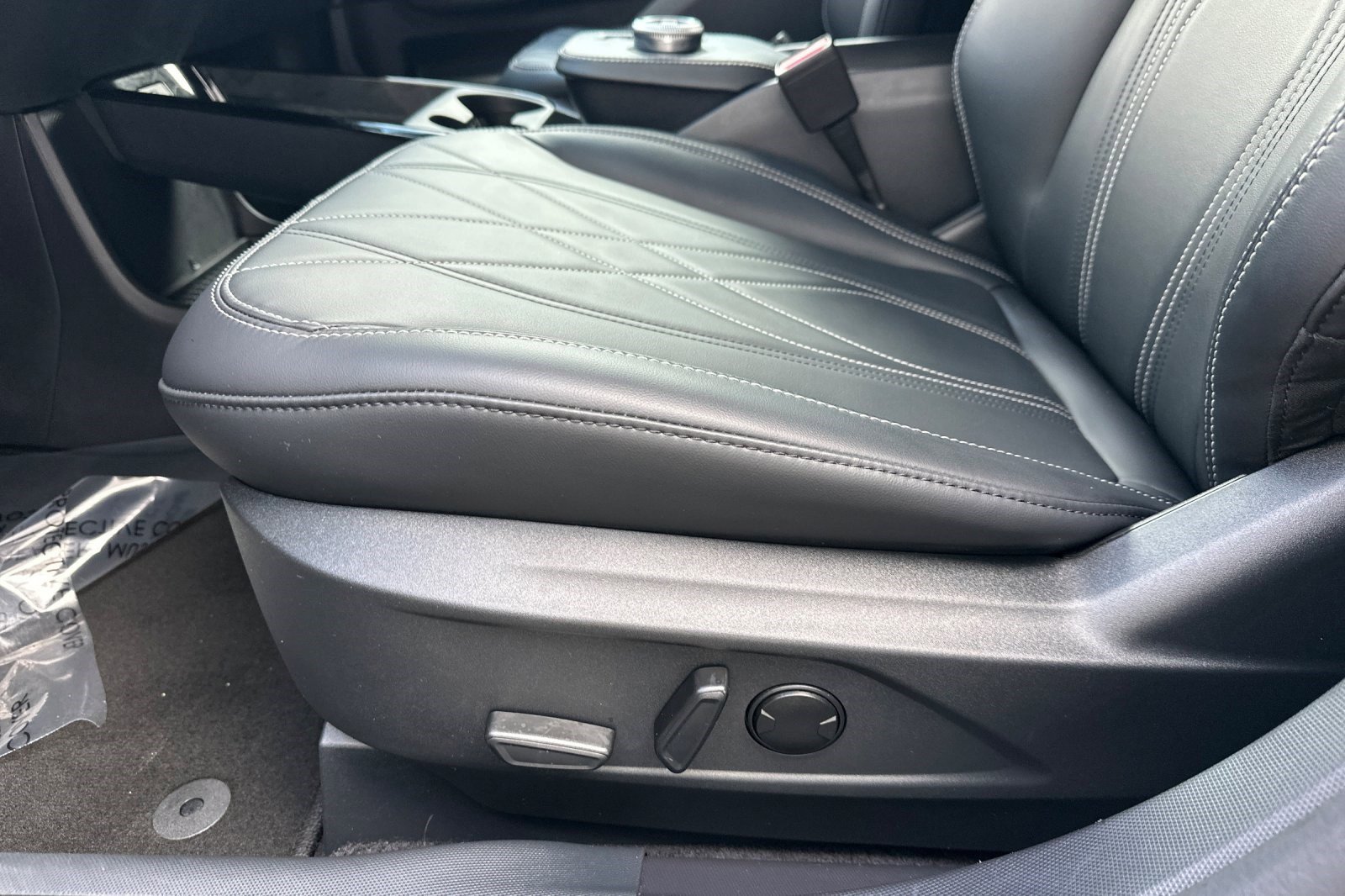 Used 2023 Ford Mustang Mach-E Select image 14