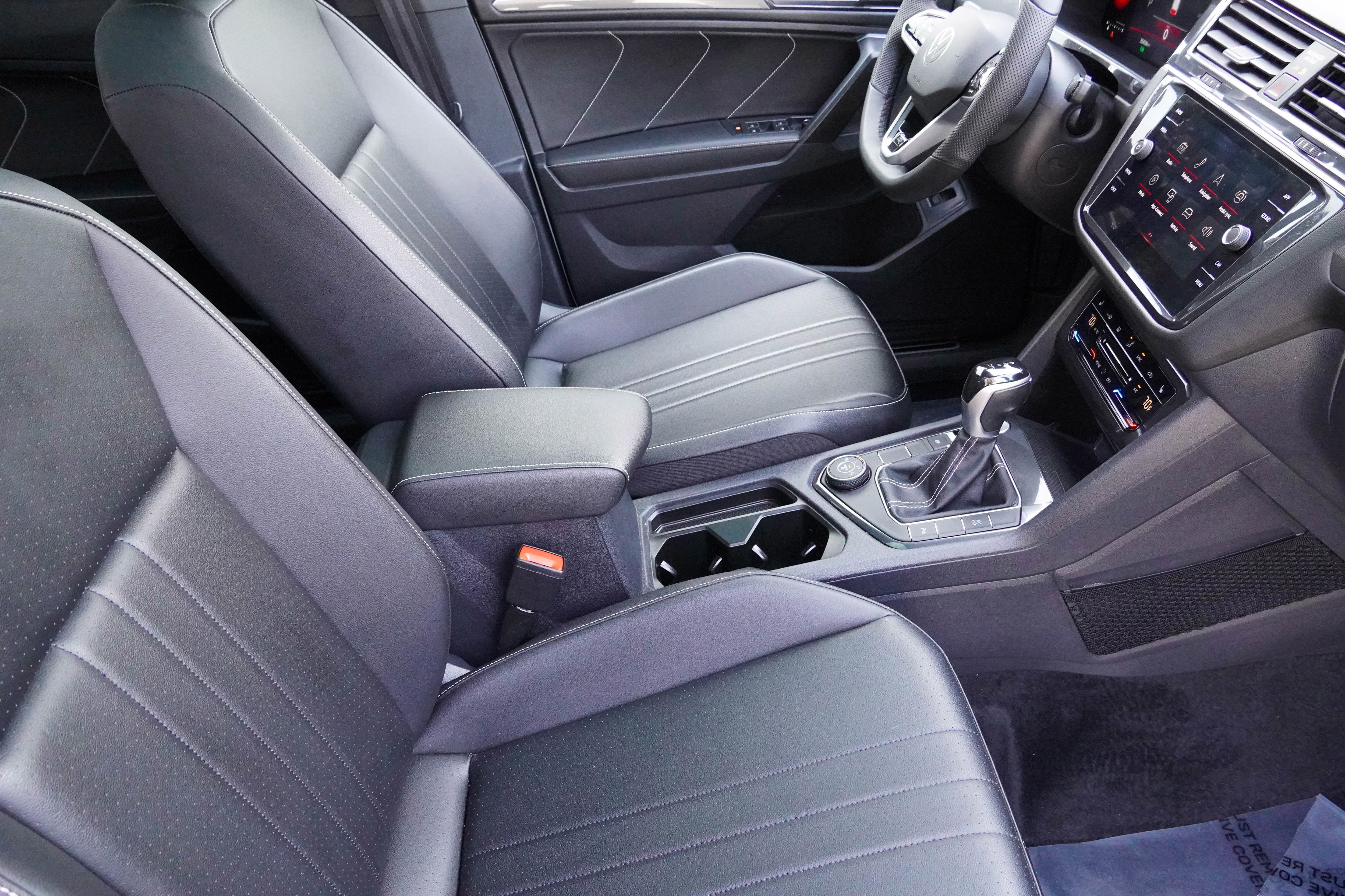 Used 2022 Volkswagen Tiguan SE R-Line AWD/4WD image 13