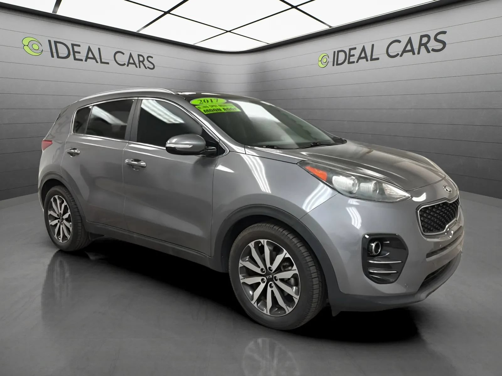 Used 2017 Kia Sportage EX w/ EX Technology Package FWD image 3