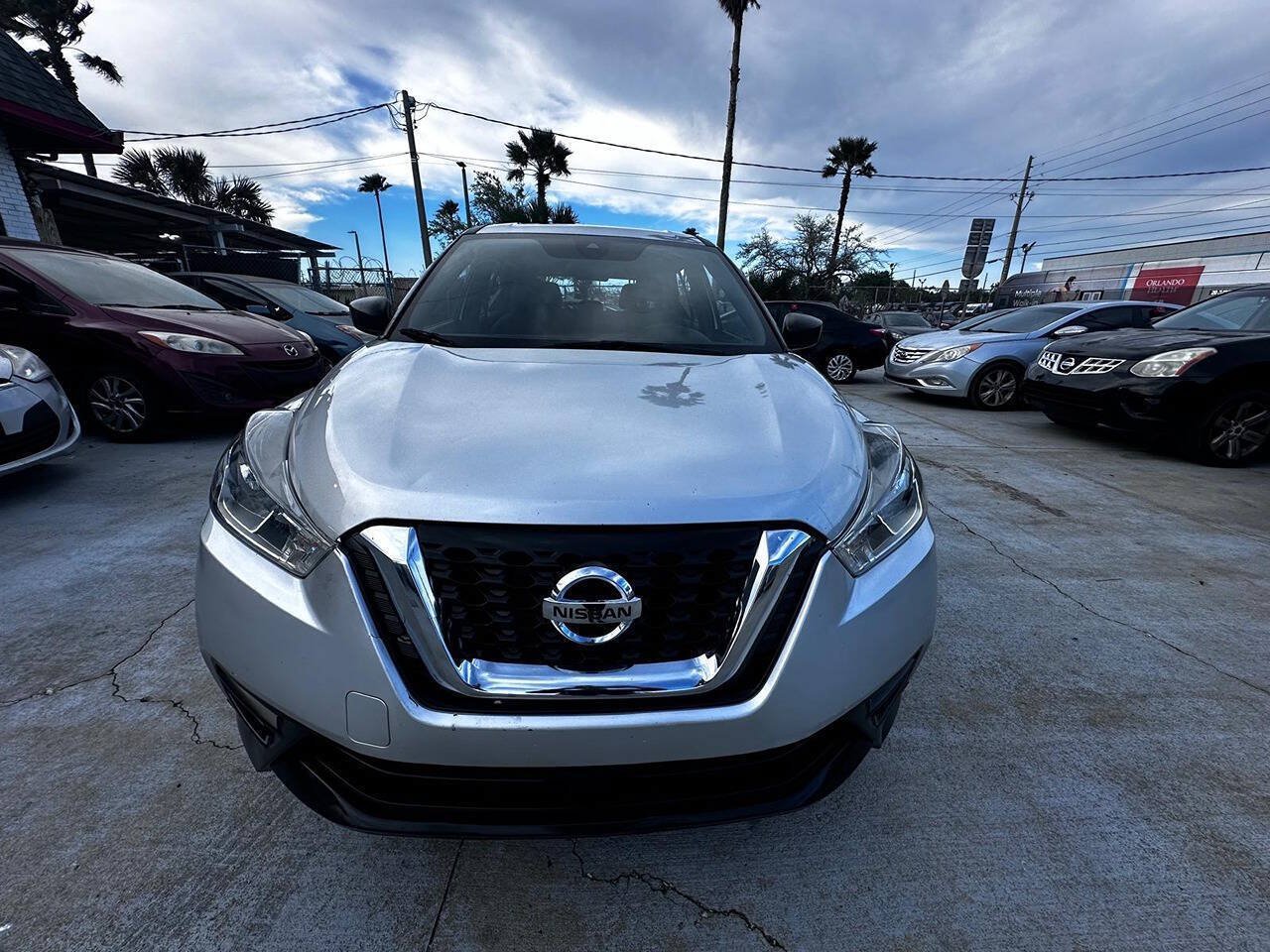 Used 2020 Nissan Kicks S FWD image 1