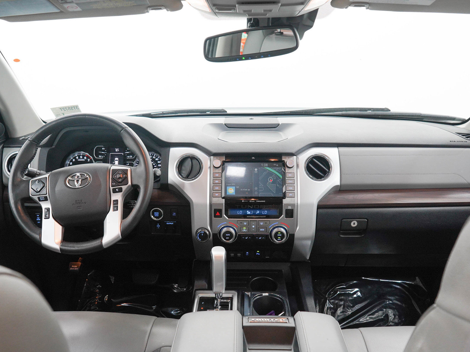 Used 2021 Toyota Tundra Limited w/ Limited Premium Package AWD/4WD image 16