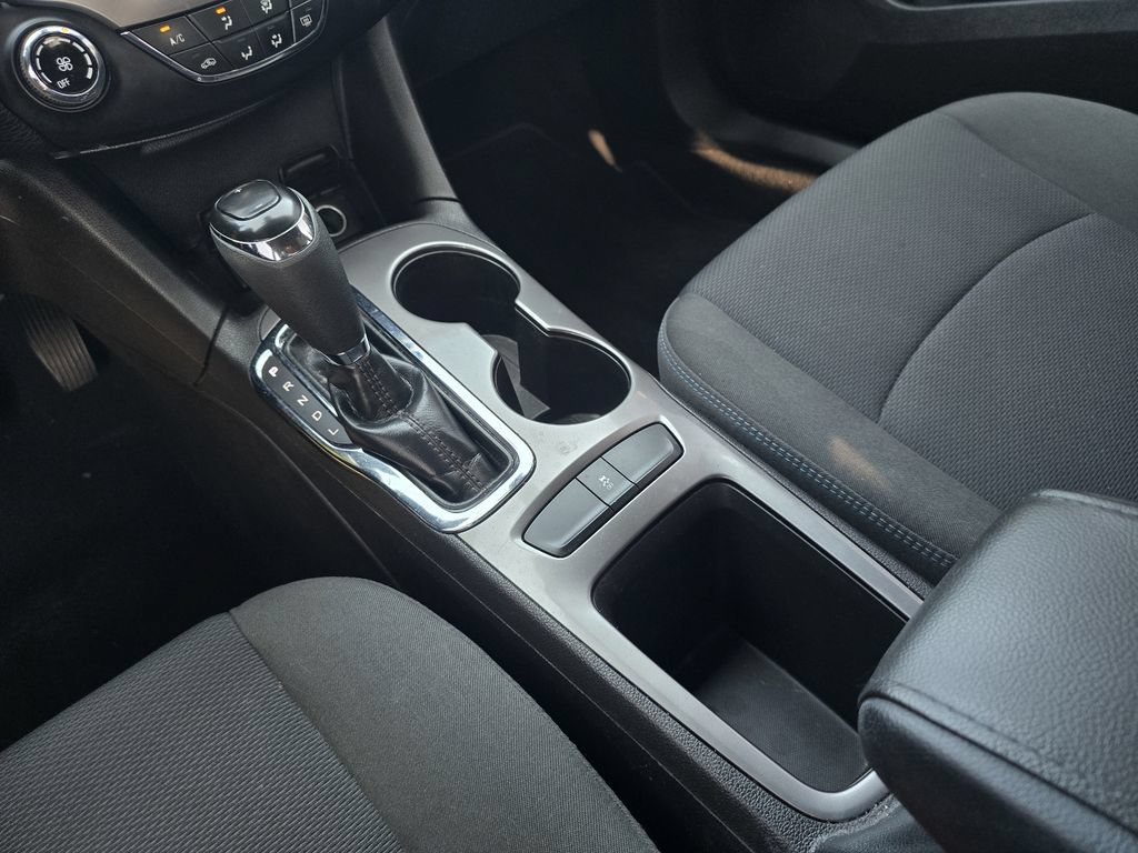 Used 2017 Chevrolet Cruze LT w/ RS Package FWD image 17