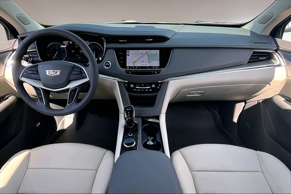 New 2026 Cadillac XT5 Premium Luxury w/ Driver Assist Package FWD image 5