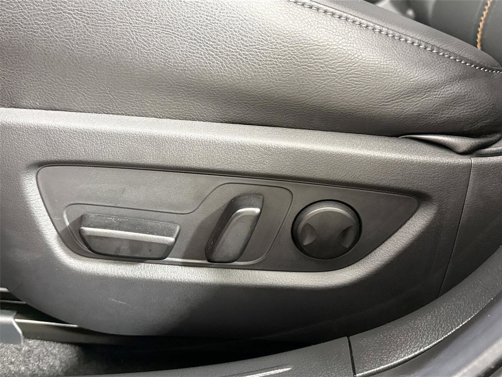 Certified 2025 MAZDA CX-50 AWD 2.5 S w/ Accent Package image 33