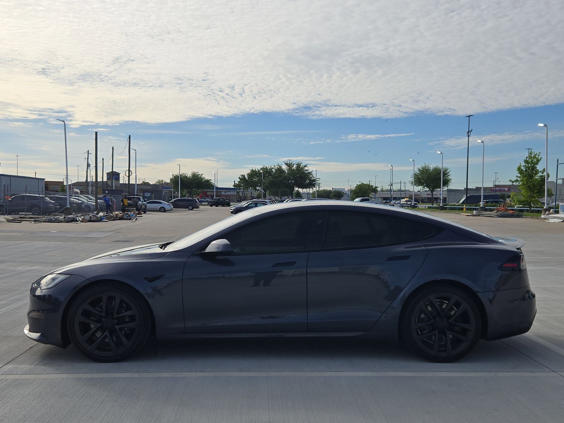 Used 2022 Tesla Model S Plaid image 7