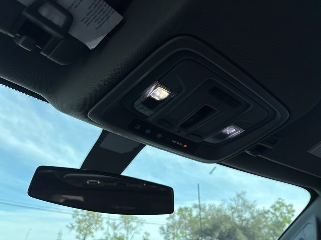 Used 2022 Chevrolet Silverado 2500 LT w/ Convenience Package image 14