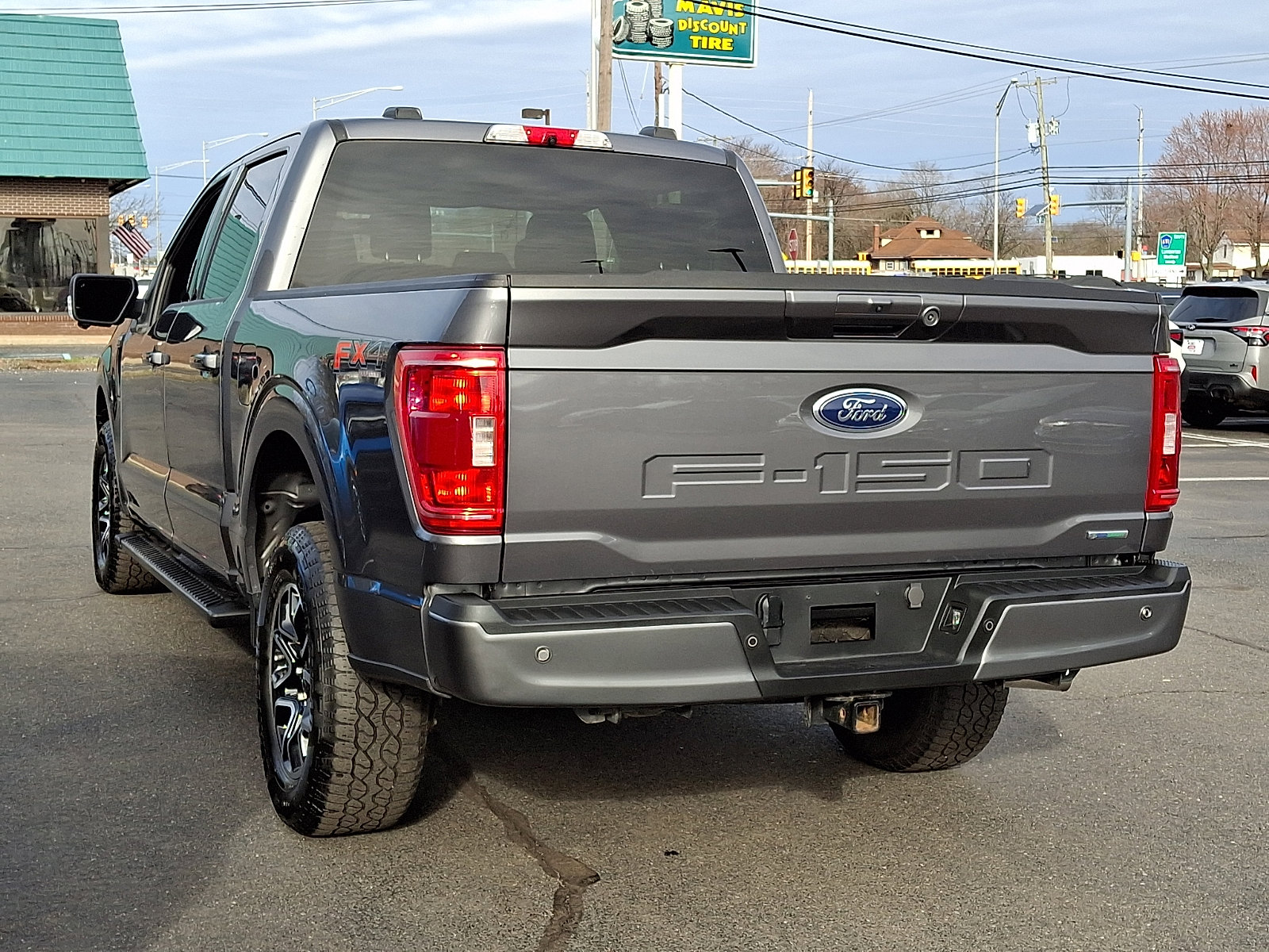 Certified 2023 Ford F150 XLT w/ Equipment Group 302A High image 4