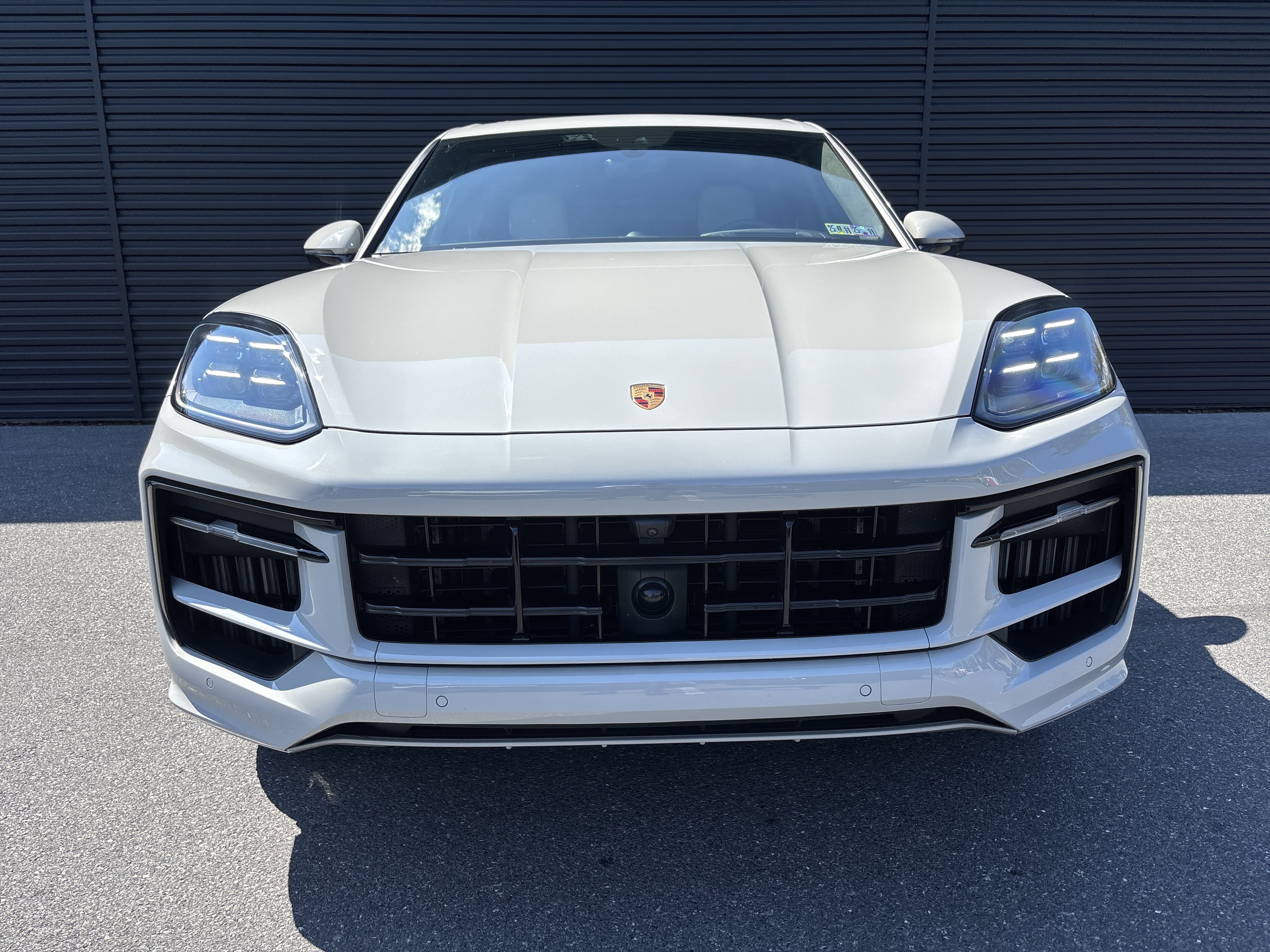 Certified 2025 Porsche Cayenne GTS image 3